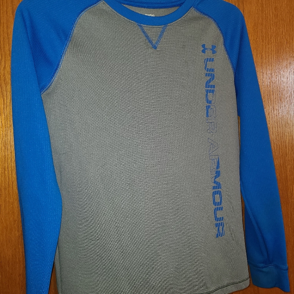 Under Armour long sleeve shirt YL
